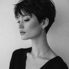 Brushing cabello corto, champ&uacute; y styling